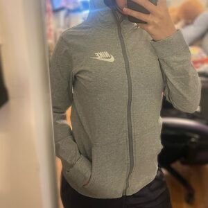 Nike Boy’s XL Heather Gray Full-Zip Hoodie